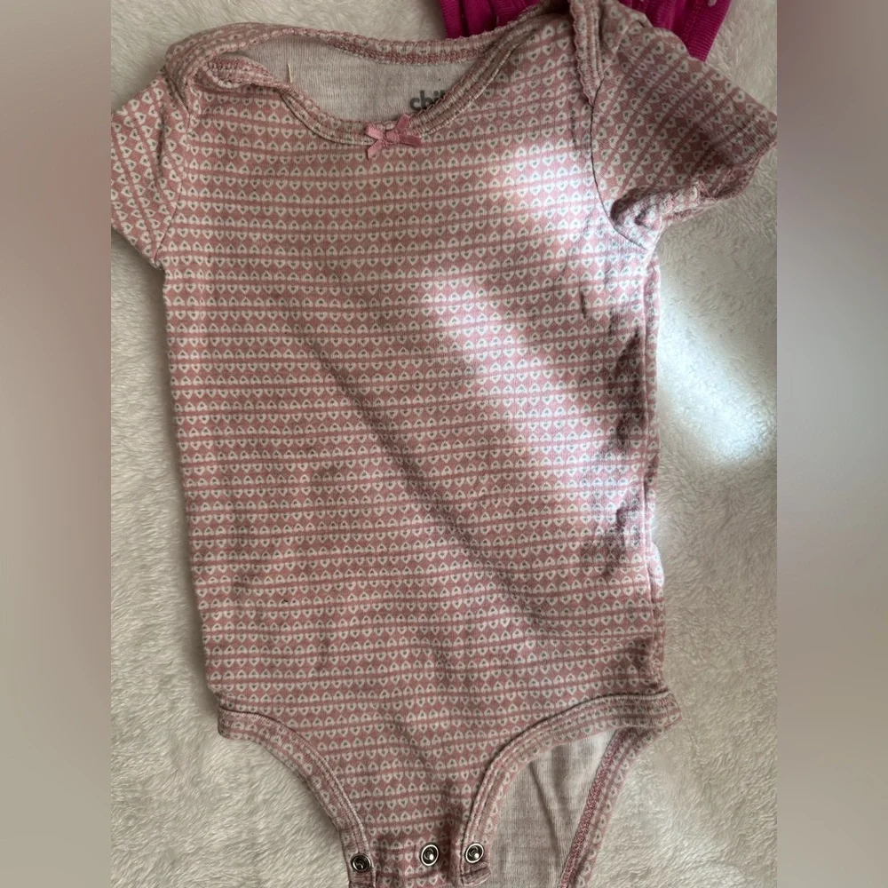Baby Girl Clothing Bundle (7pc) Size 6-9 month Carter’s, Just One You, & More